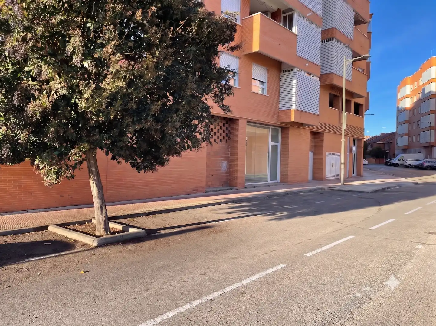 Exterior view of Commercial properties for sale in Parla