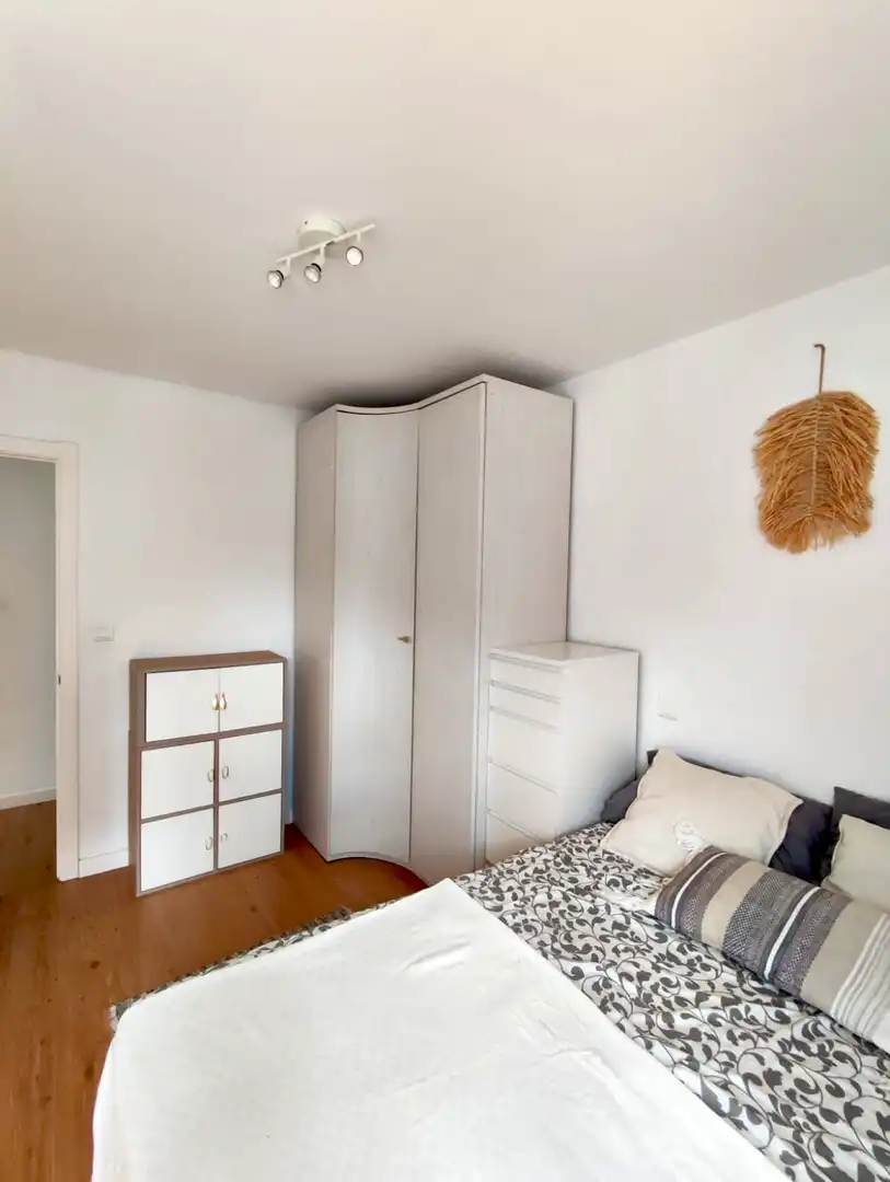 Flat for rent in Mompía - Avenida de la Libertad, Mompia