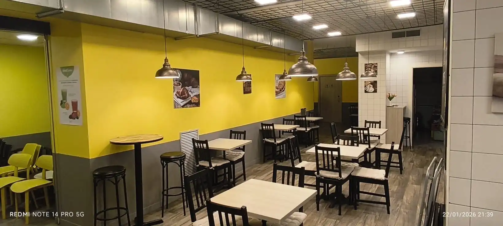 Business premises for transfer in Sant Martí, imagen 15