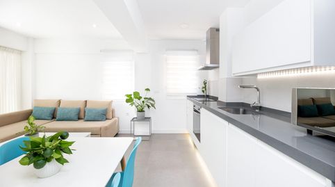 Foto 4 de Piso en venta en Pasaje de Los Nardos, Barrio de Zaidín, Granada Capital