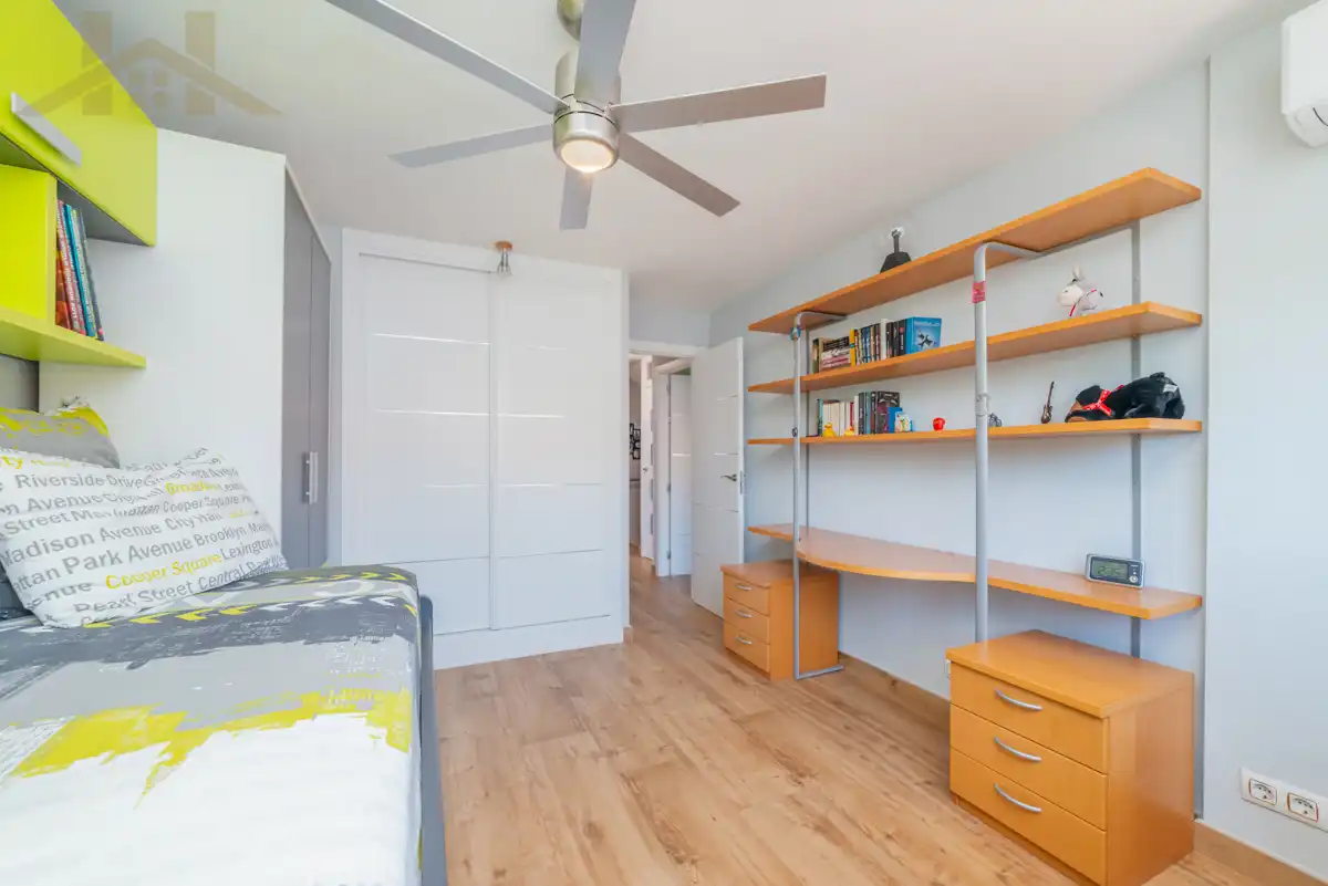 Casa adosada en venta en Altos del Olivar - El Caracol