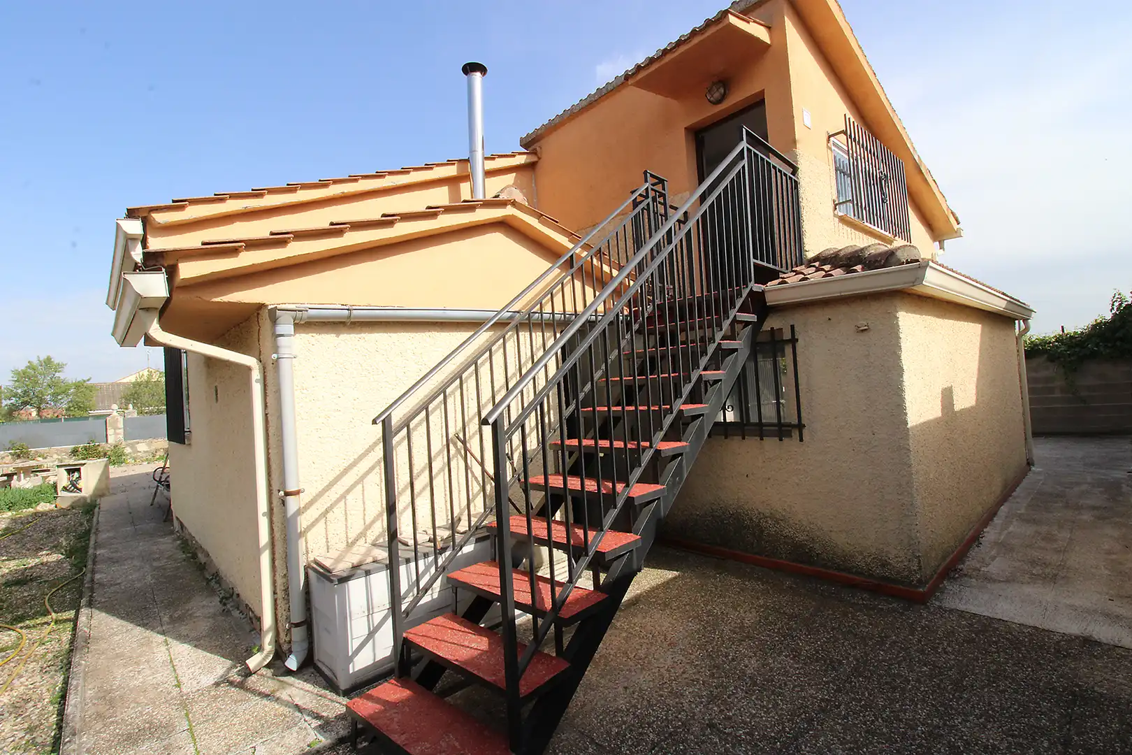Detached house with garden for sale in Calle Bolivia, imagen 42