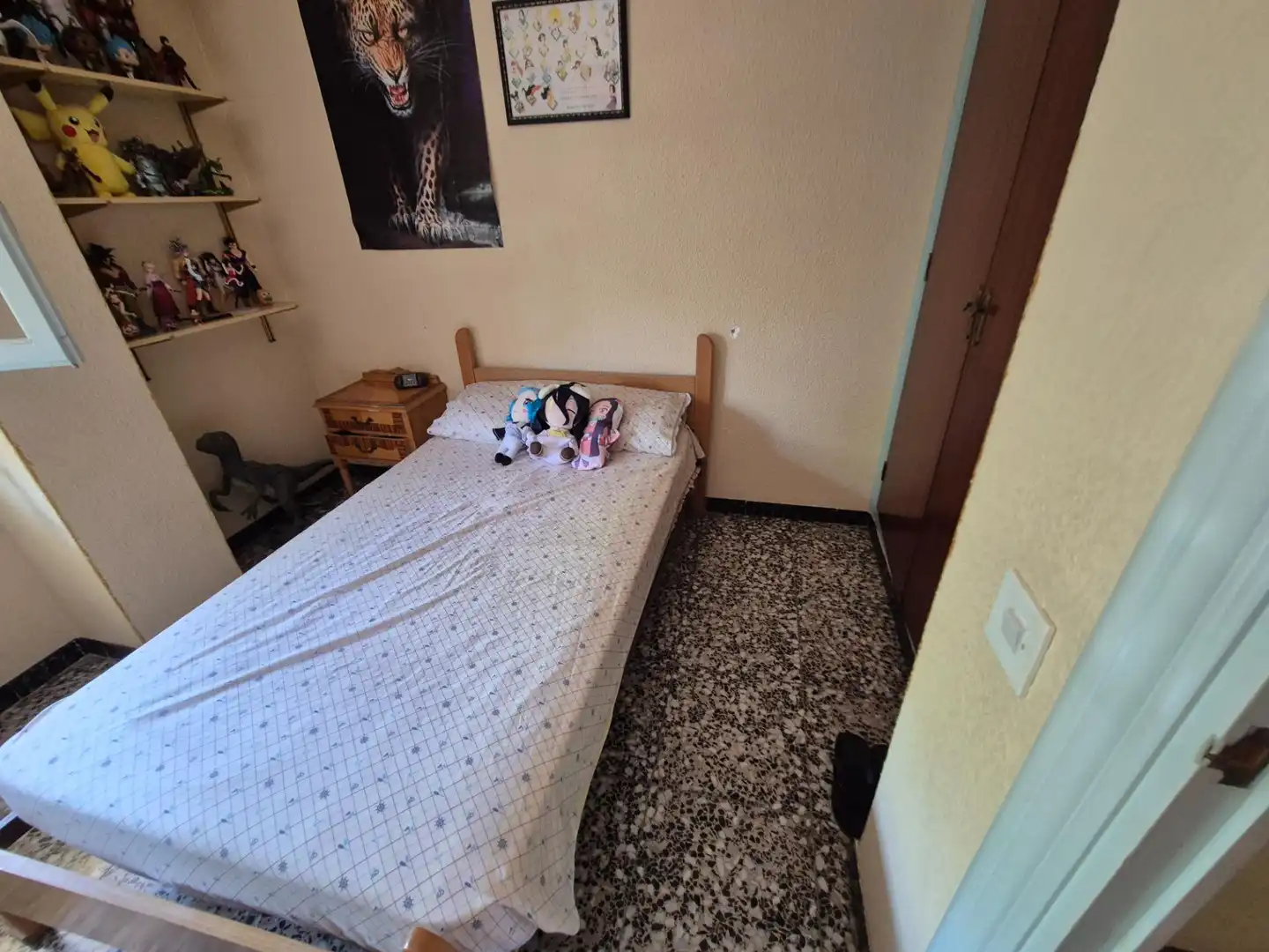 Dormitori de Casa o xalet en venda en Elda amb Jardí privat, Terrassa i Traster