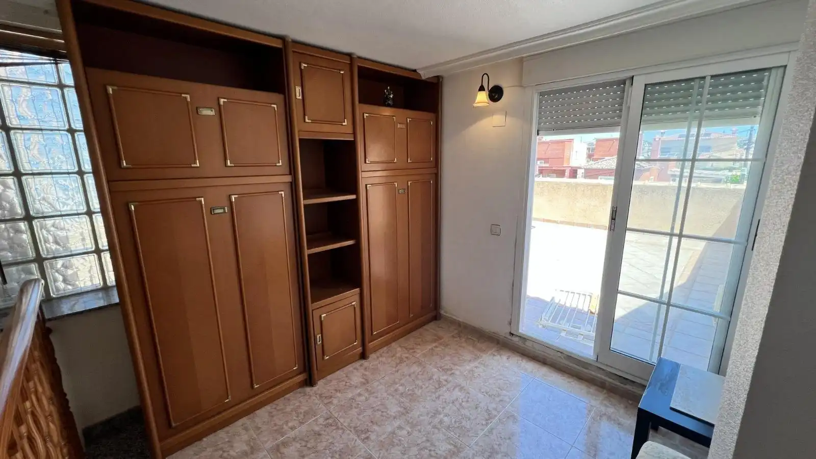 Habitación de Casa adosada en venta en Torrevieja con Aire acondicionado, Jardín privado y Terraza