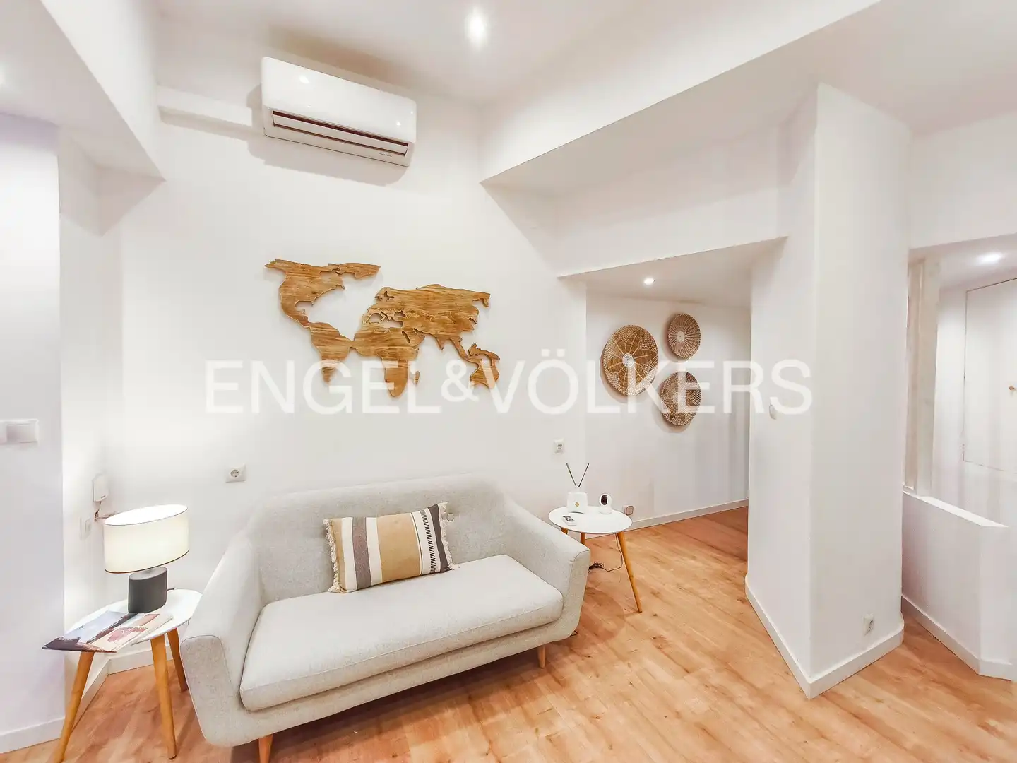 Sala de estar de Piso en venta en Barcelona con Aire acondicionado, Calefacción y Amueblado