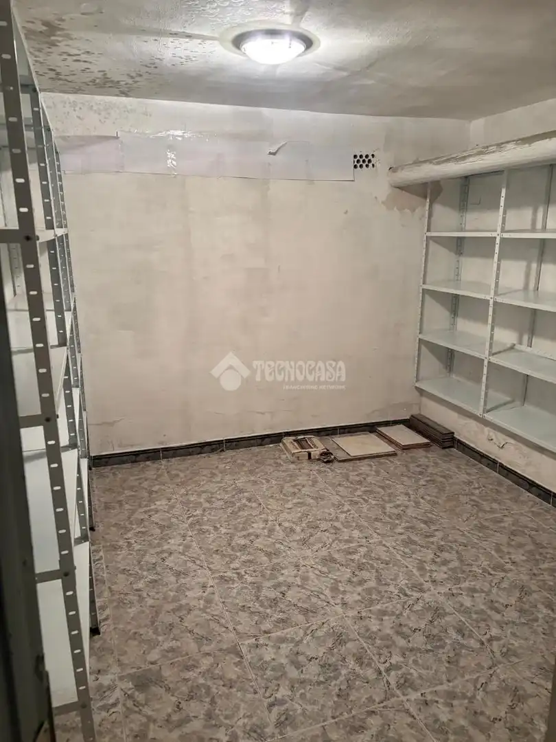 Wohnung zum Verkauf in Móstoles mit Klimaanlage, Heizung und Terrasse