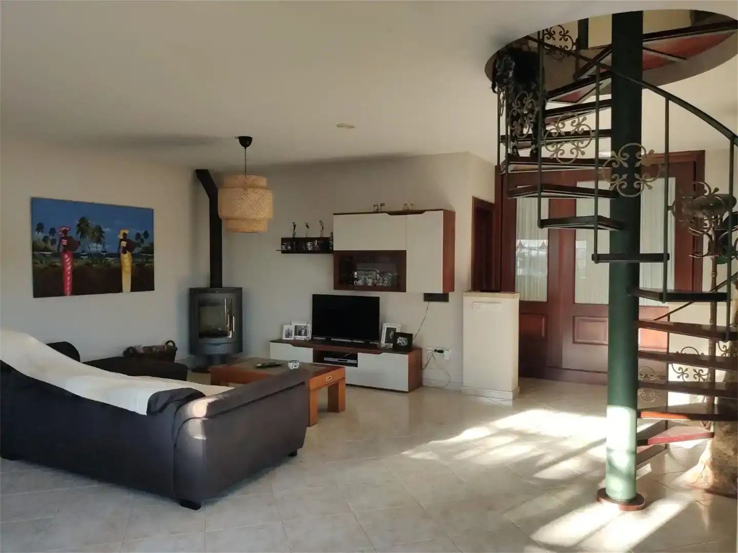 Sala d'estar de Casa o xalet en venda en Vilanova de Arousa amb Piscina i Balcó