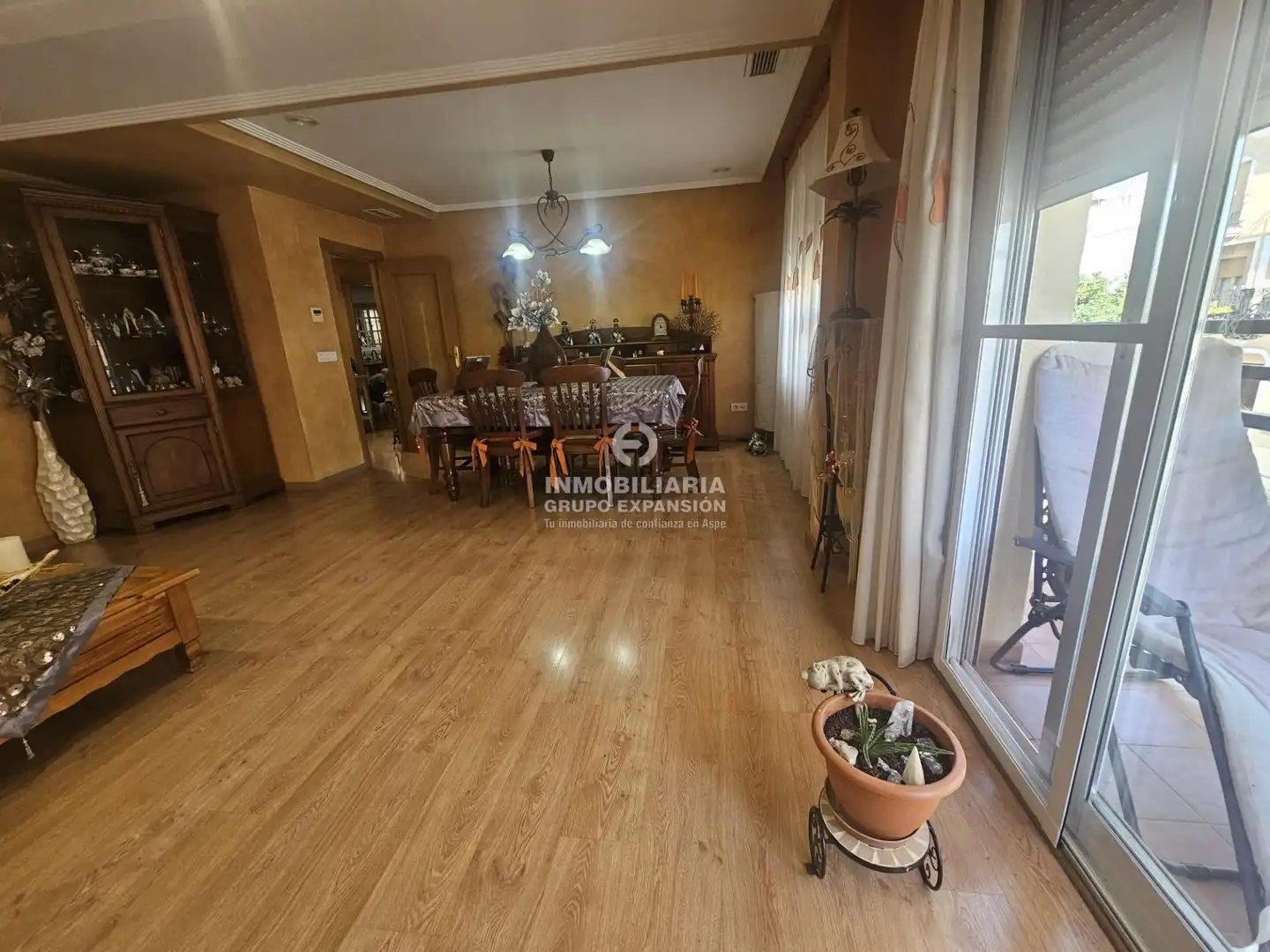 Esszimmer von Wohnung zum Verkauf in Aspe mit Klimaanlage, Heizung und Privatgarten