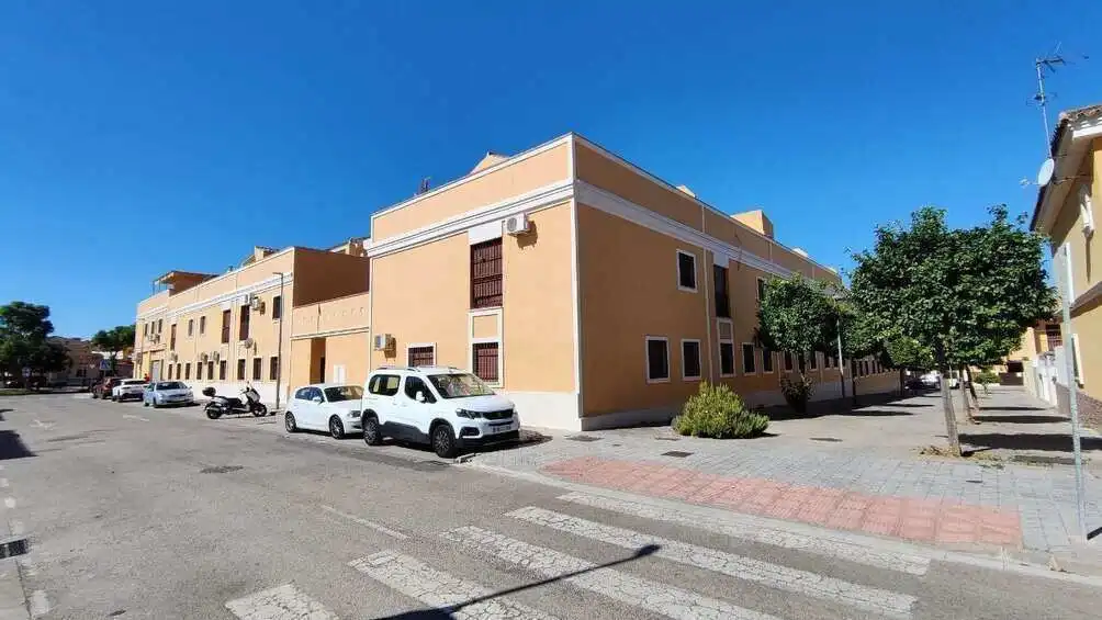 Vista exterior de Apartament en venda en Mairena del Alcor