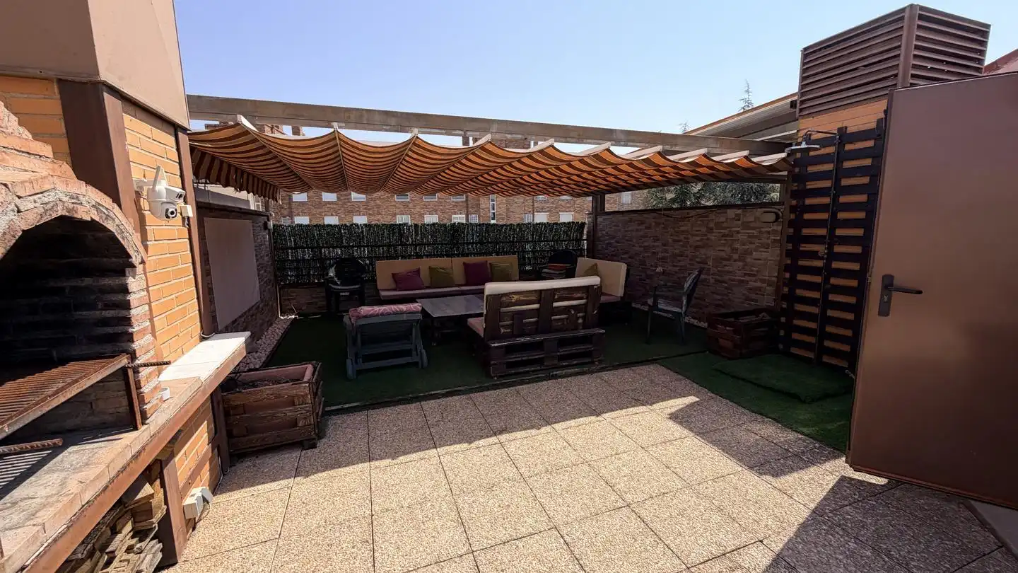 Terraza de Dúplex en venta en Madrid con Aire acondicionado, Calefacción y Parquet