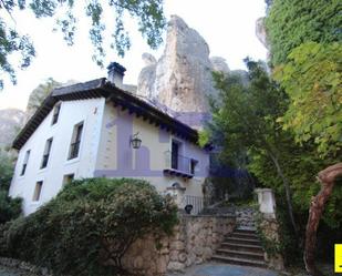 Vista exterior de Casa o xalet en venda en Hoyo de Manzanares amb Calefacció, Terrassa i Traster