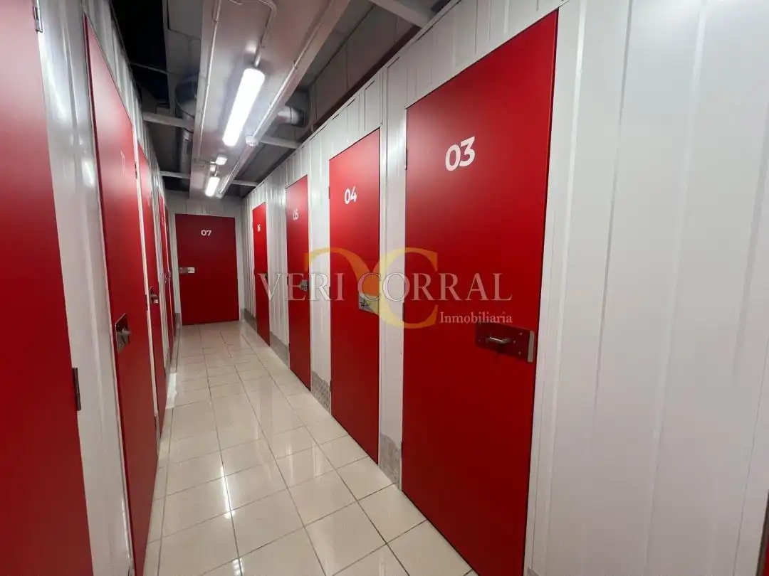 Storage room for rent in Llanes