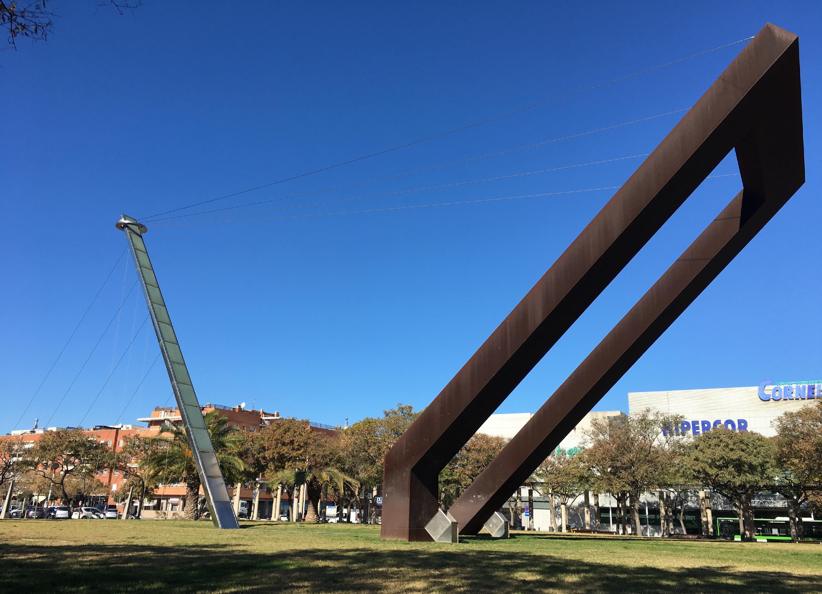 Vista exterior de Piso en venta en Cornellà de Llobregat con Aire acondicionado, Trastero y Balcón