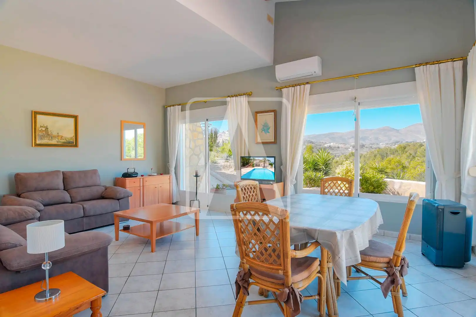 Vista exterior de Casa o xalet en venda en Calpe / Calp amb Aire condicionat, Calefacció i Jardí privat