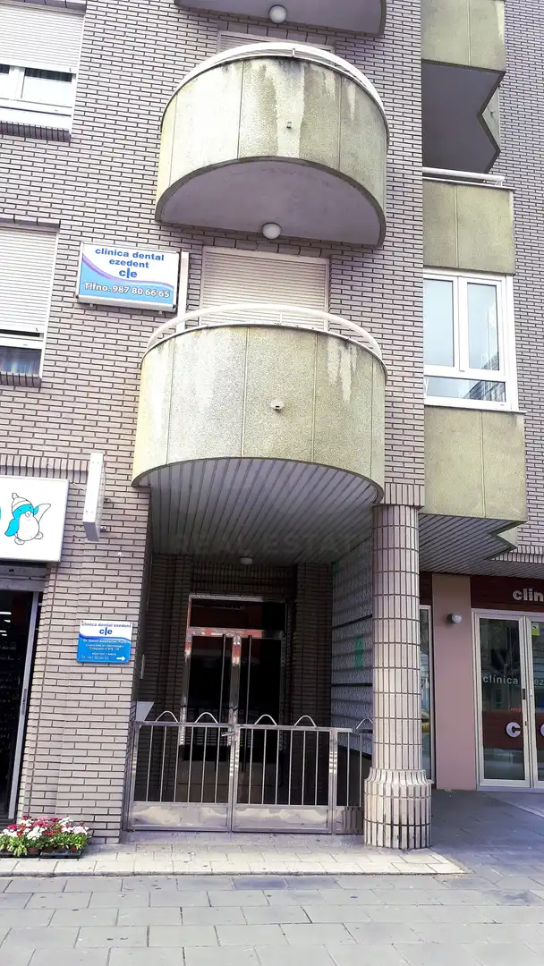 Außenansicht von Wohnung zur Miete in León Capital  mit Heizung