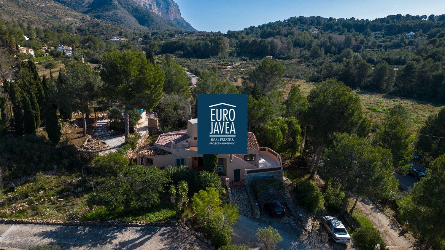 Vista exterior de Casa o xalet en venda en Dénia amb Aire condicionat, Jardí privat i Terrassa