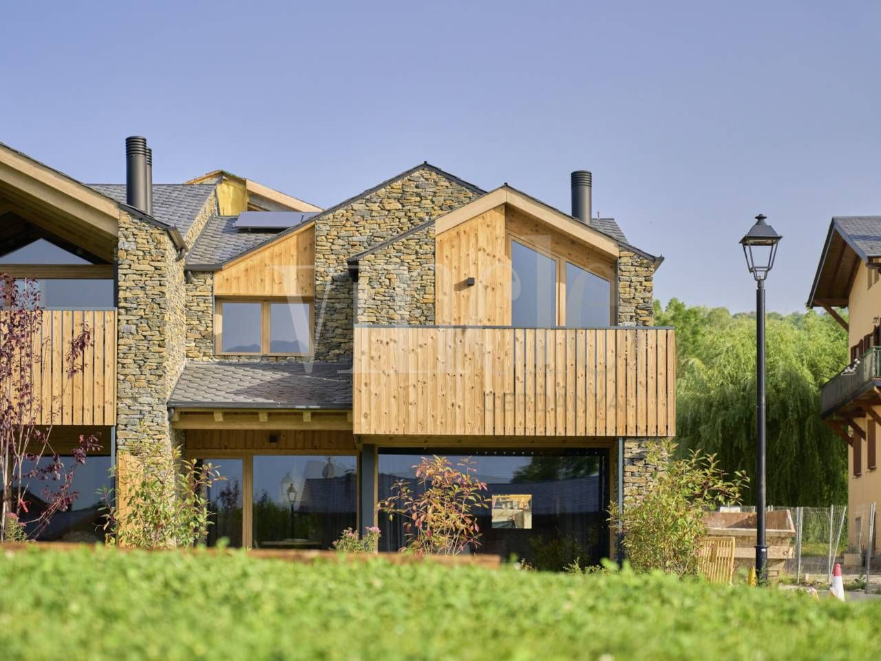 Exterior view of House or chalet for sale in Isòvol  with Heating, Private garden and Parquet flooring
