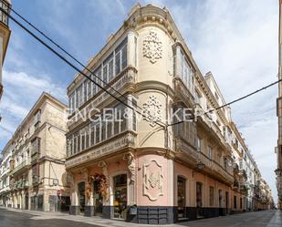 Exterior view of House or chalet for sale in  Cádiz Capital  with Terrace and Balcony