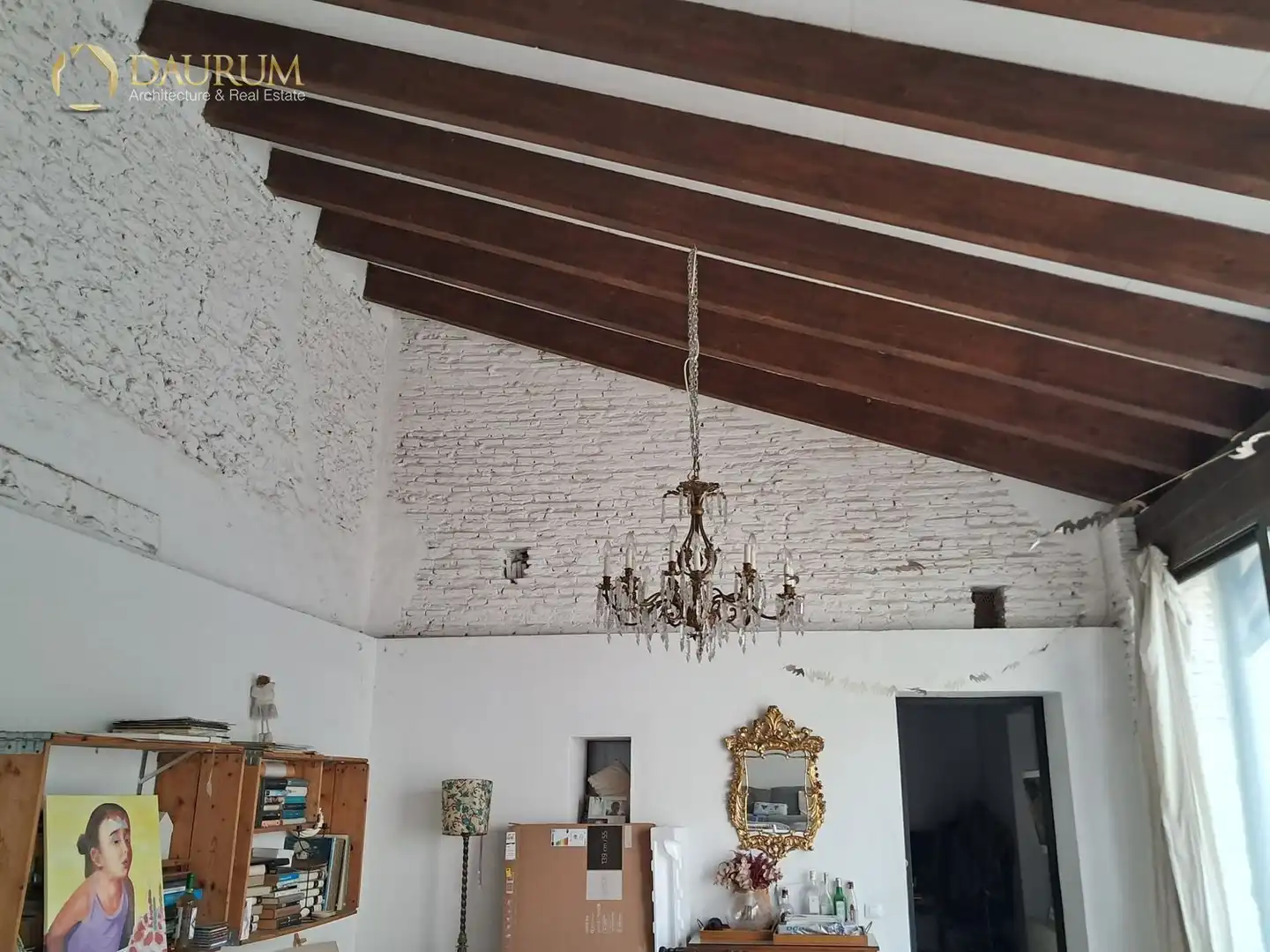 Houses for sale in Valencia  with Air Conditioner, Swimming Pool and Community pool