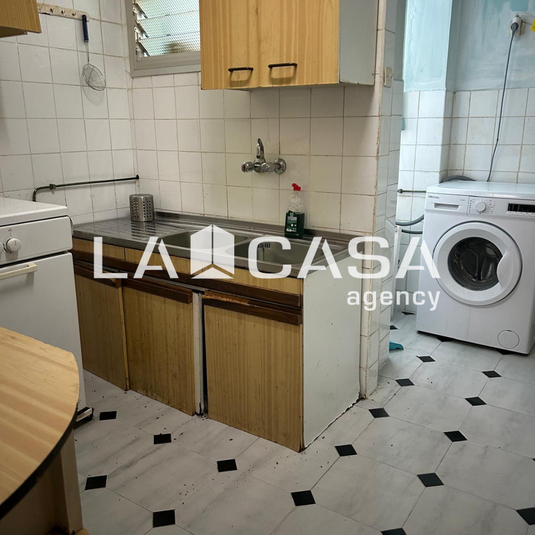 Kitchen of Flat for sale in  Sevilla Capital  with Terrace