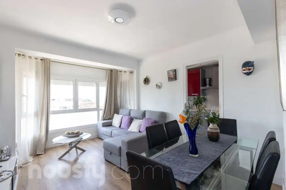 Wohnzimmer von Wohnung zum Verkauf in Tortosa mit Parkett und Balkon