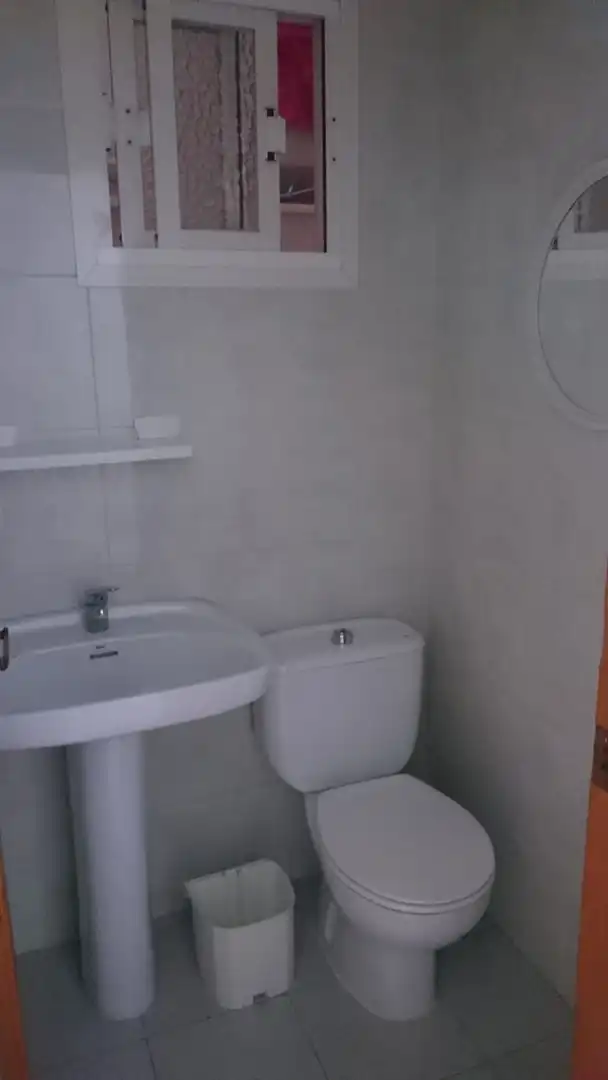 Baño de Piso en venta en Garrucha con Amueblado