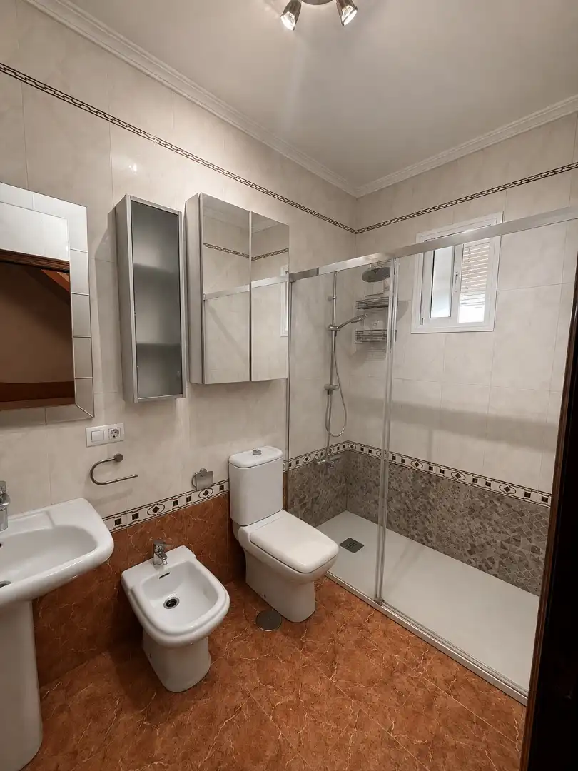 Baño de Dúplex en venta en Coria del Río con Terraza