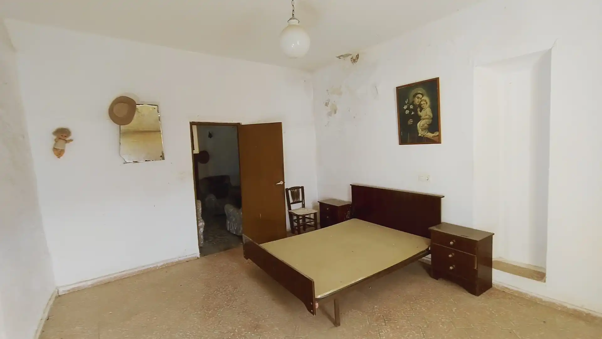 Habitación de Casa adosada en venta en Turón con Jardín privado