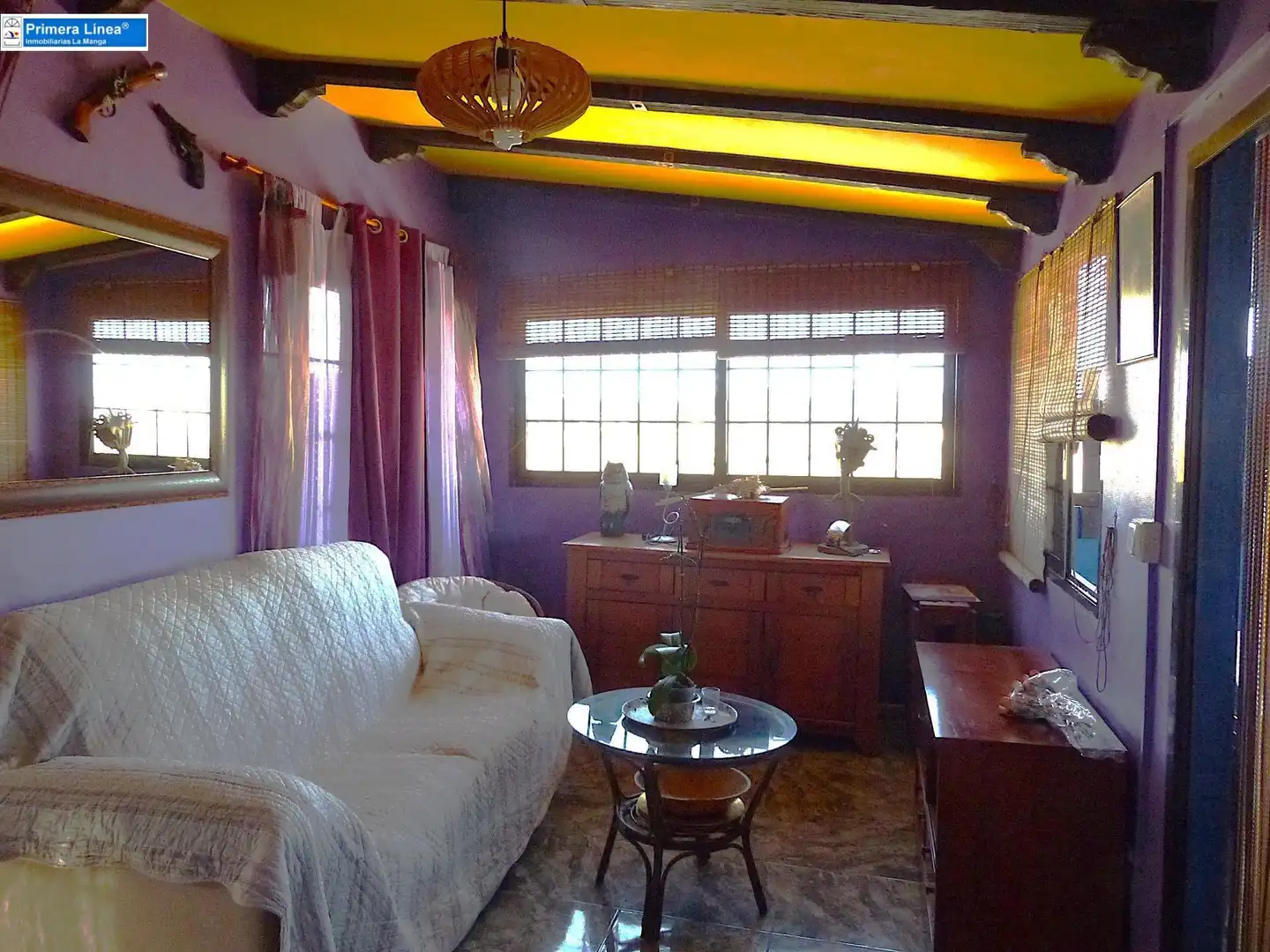 Sala de estar de Ático en venta en Cartagena con Calefacción, Terraza y Piscina comunitaria