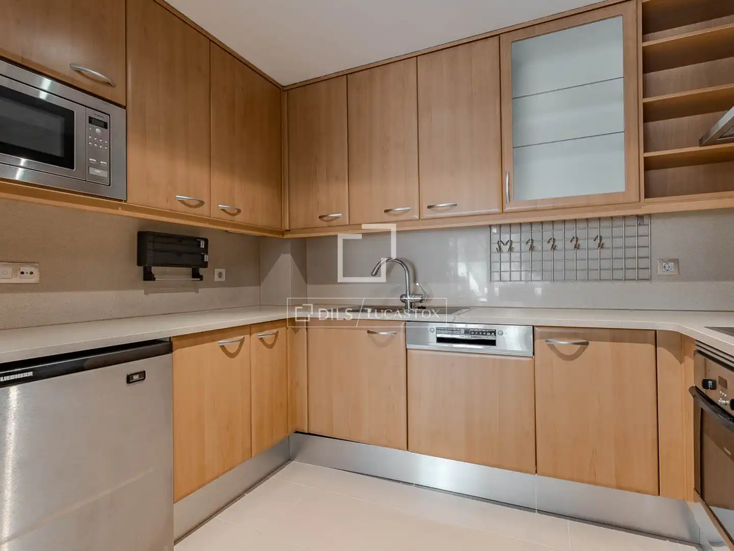 Cocina de Piso de alquiler en Barcelona con Aire acondicionado, Calefacción y Parquet