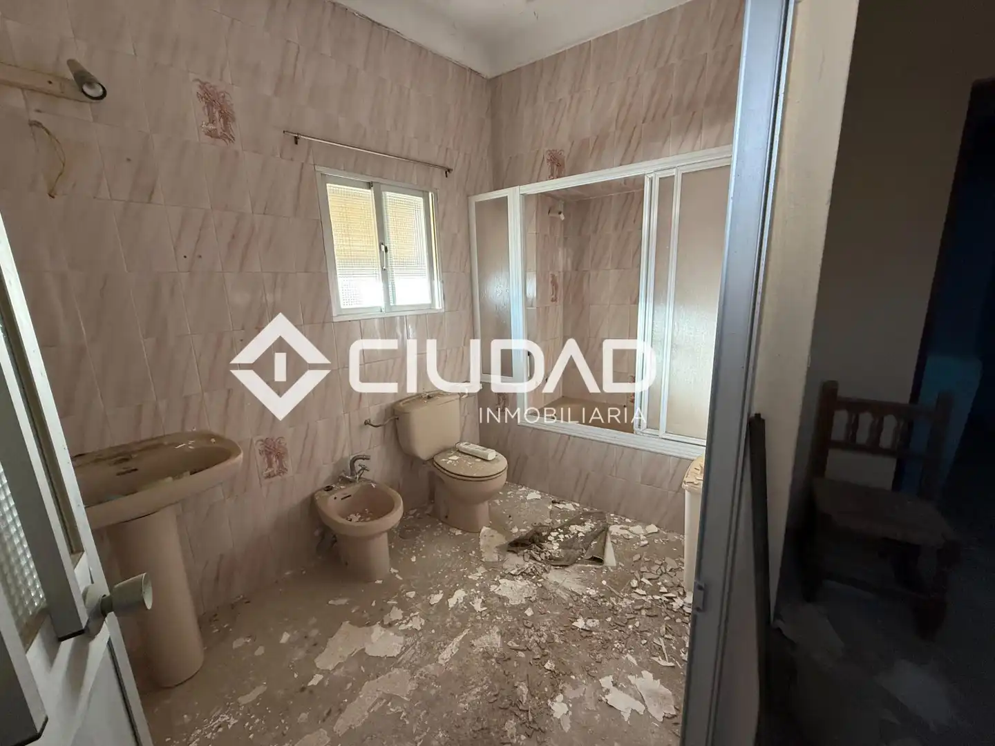 Bany de Casa o xalet en venda en Lebrija