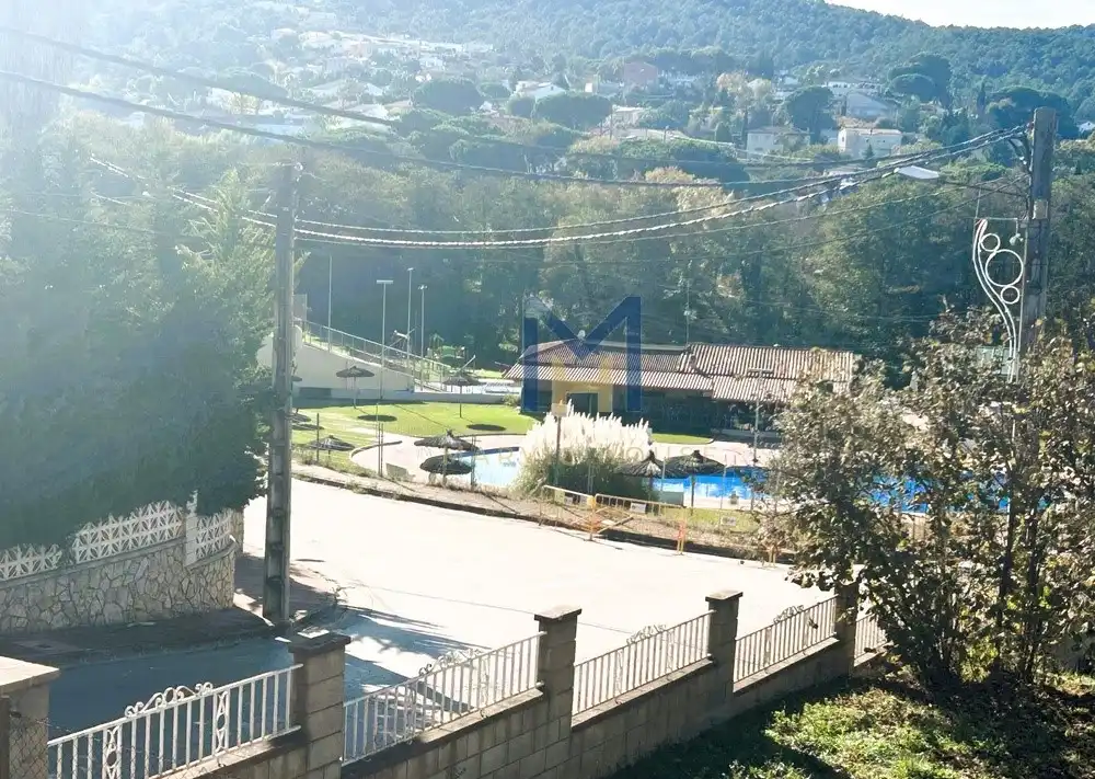 Vista exterior de Casa o xalet en venda en Maçanet de la Selva amb Aire condicionat, Calefacció i Jardí privat