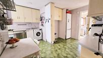 Kitchen of Flat for sale in  Sevilla Capital  with Air Conditioner, Heating and Parquet flooring