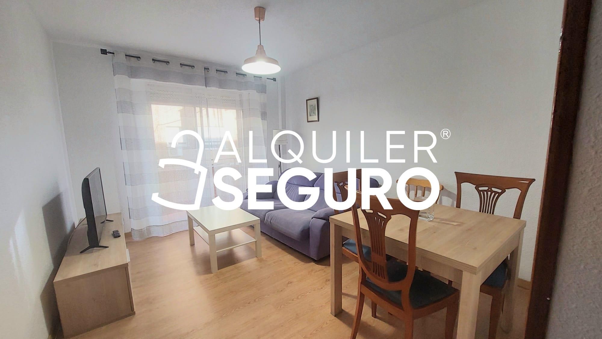 Exterior view of Flat to rent in  Madrid Capital  with Heating, Terrace and Furnished