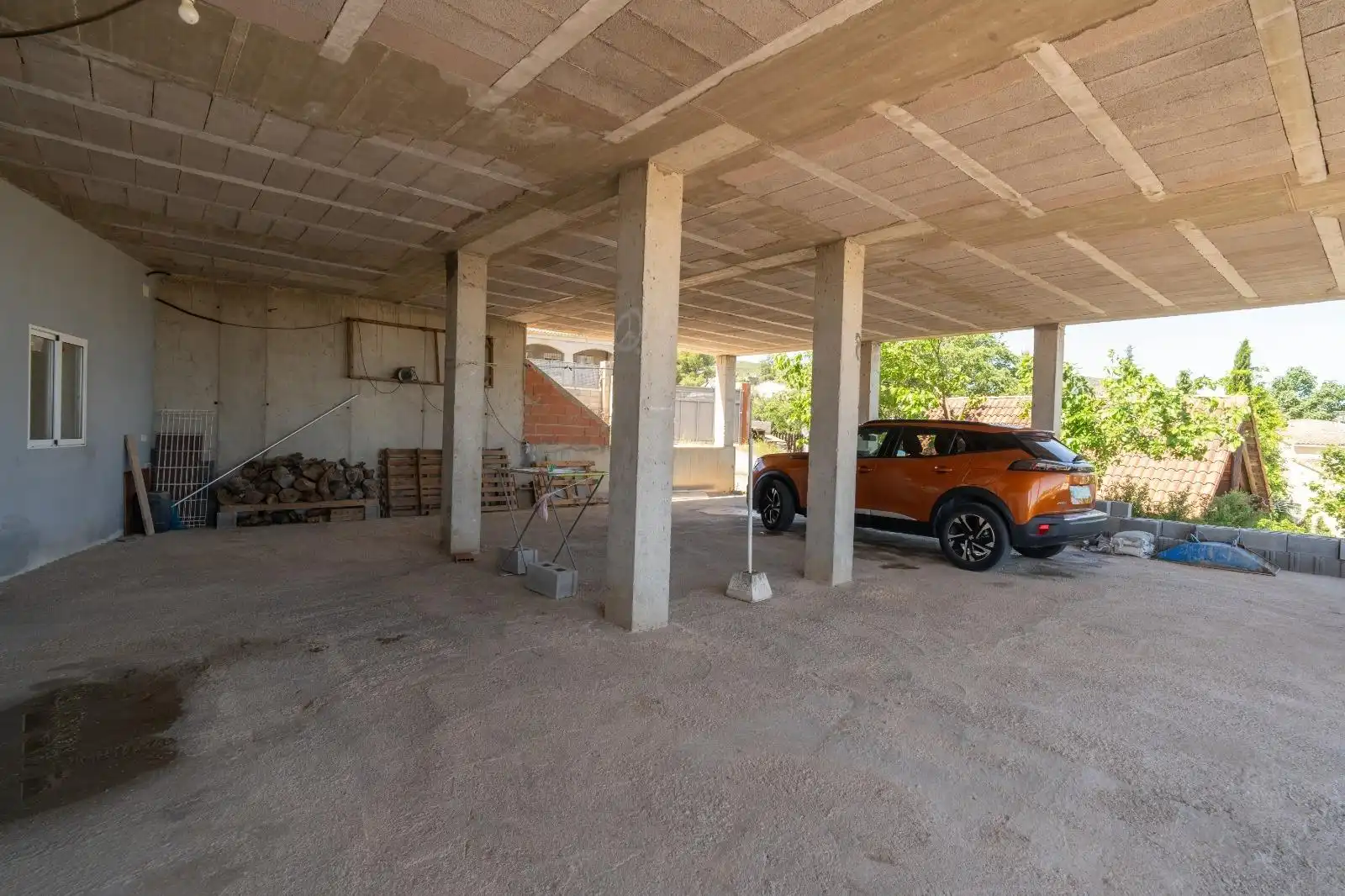 Parking de Casa o chalet en venta en Turís con Terraza y Piscina
