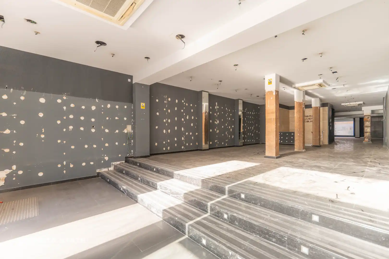 Local comercial en alquiler en Paseo de Almería 60, imagen 13