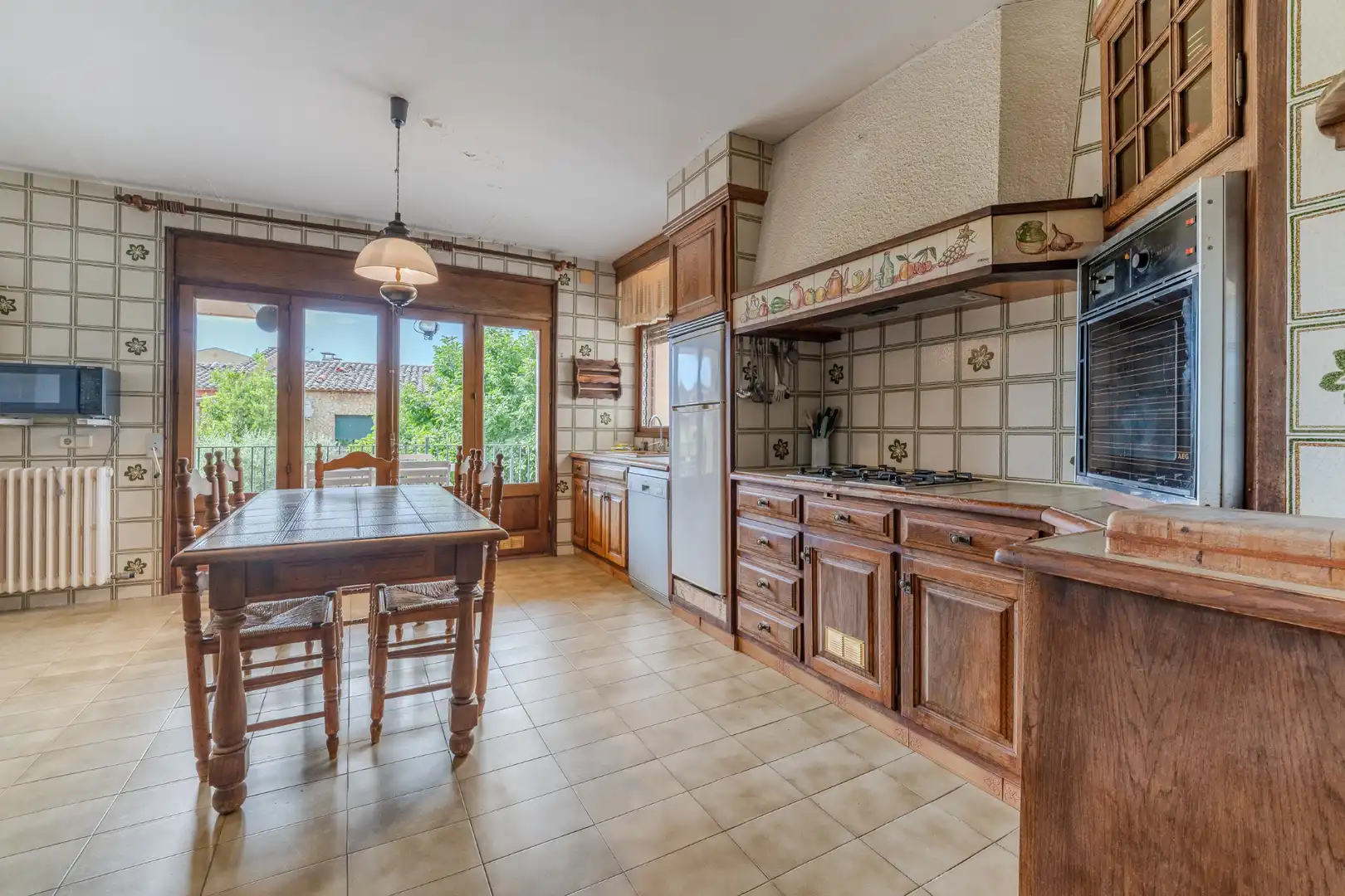 Cocina de Casa o chalet en venta en La Bisbal d'Empordà con Calefacción, Jardín privado y Terraza