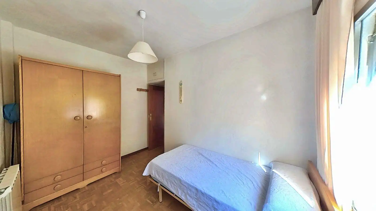 Bedroom of Apartments for sale in Madrid  with Heating, Parquet flooring and Terrace