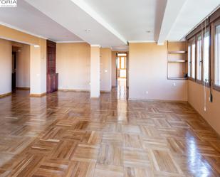 Living room of Flat for sale in  Granada Capital  with Heating, Private garden and Terrace