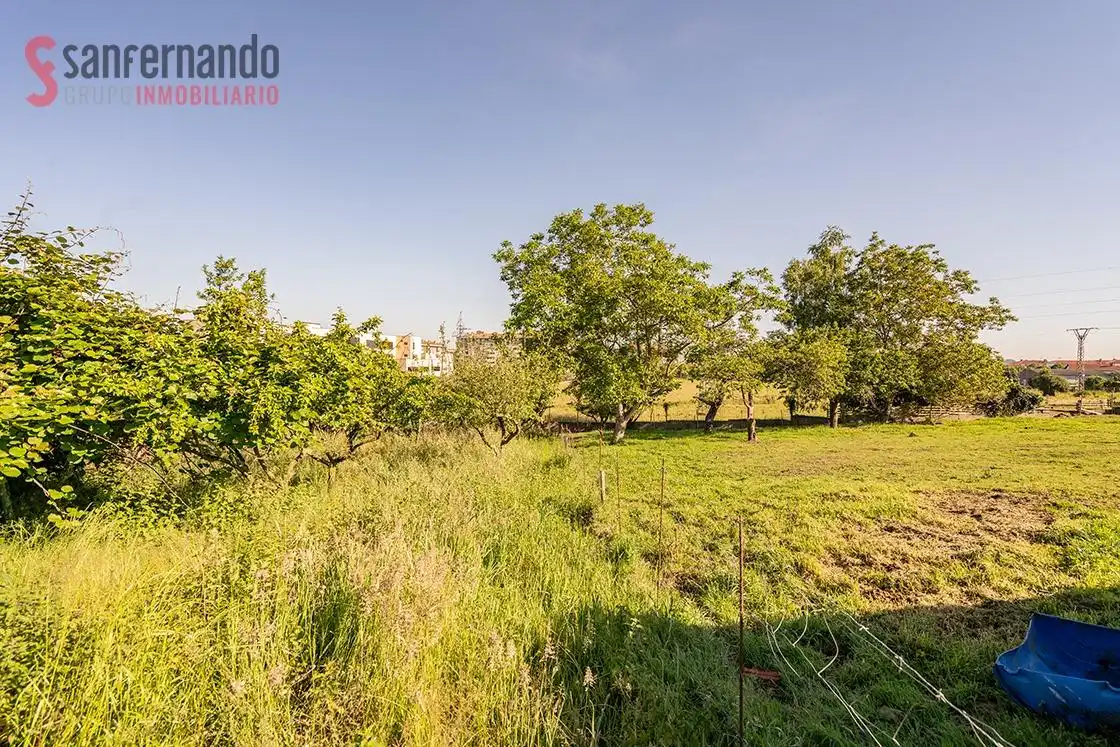 Haus oder Chalet zum Verkauf in Torrelavega  mit Heizung, Privatgarten und Terrasse