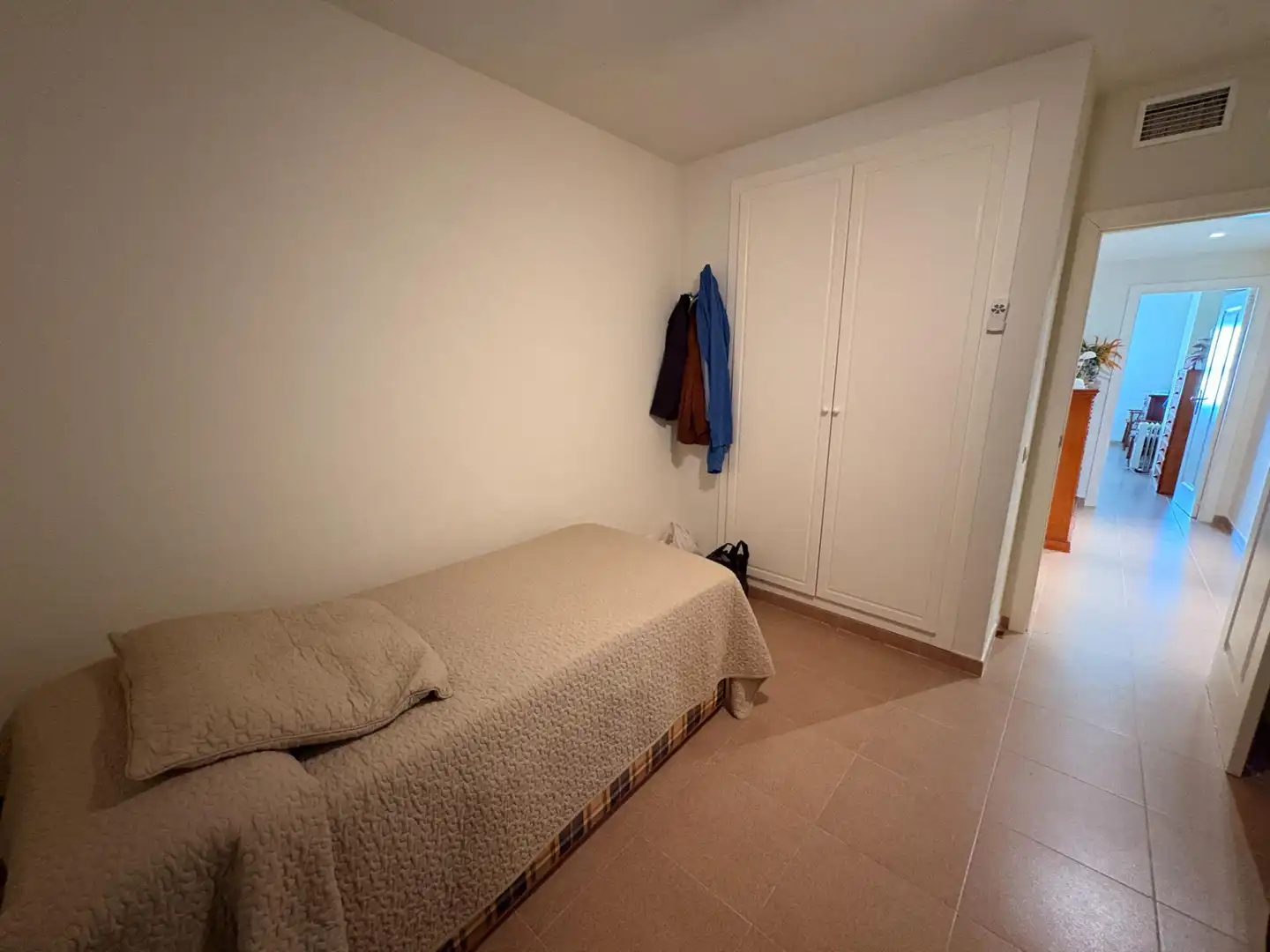 Habitación de Apartamento en venta en Ayamonte con Aire acondicionado, Terraza y Piscina comunitaria