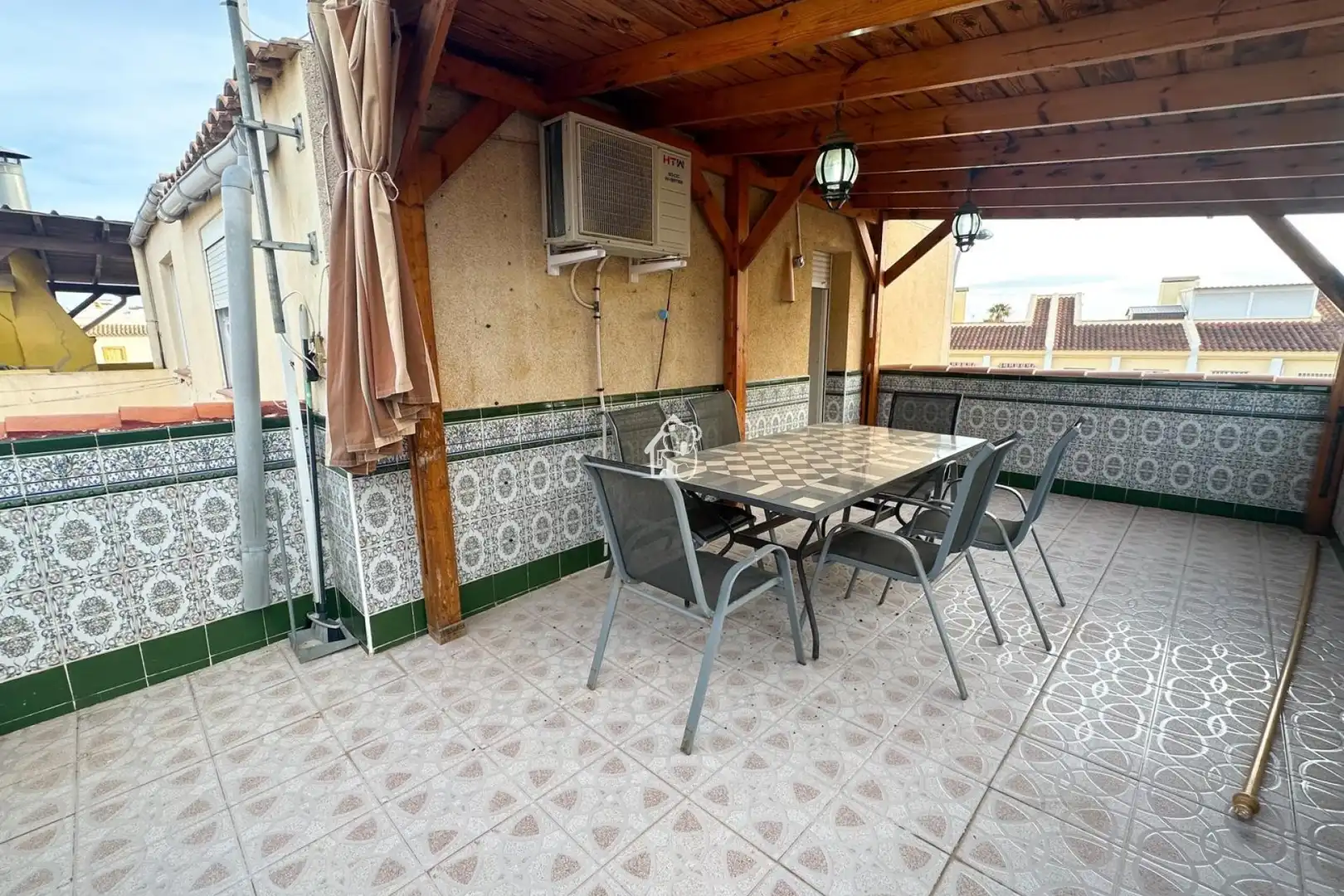 Terrassa de Casa adosada de lloguer en Torrevieja amb Aire condicionat, Terrassa i Piscina