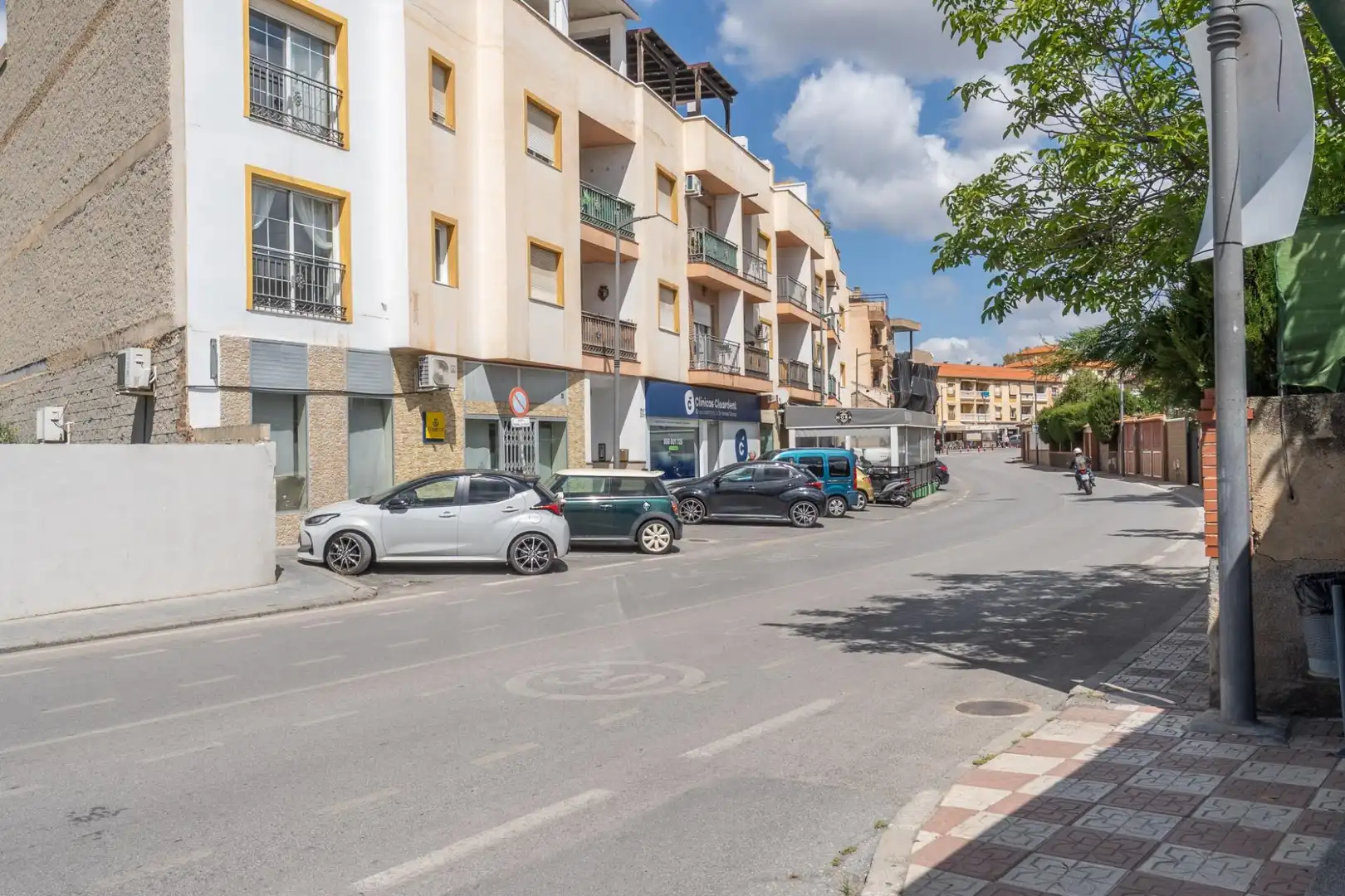 Vista exterior de Piso en venta en Gójar con Terraza, Trastero y Balcón