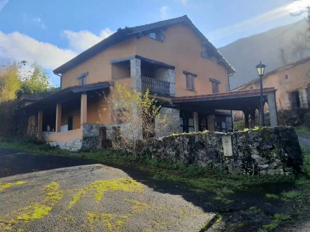 Vista exterior de Finca rústica en venda en Parres