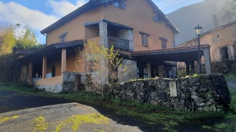 Foto 2 de Finca rústica en venda a Parres, Asturias