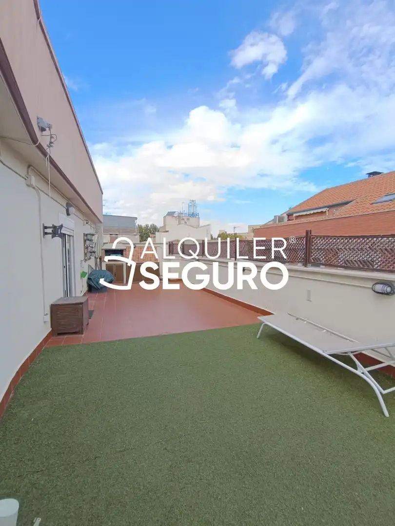 Terrace of Attic for rent in Centro