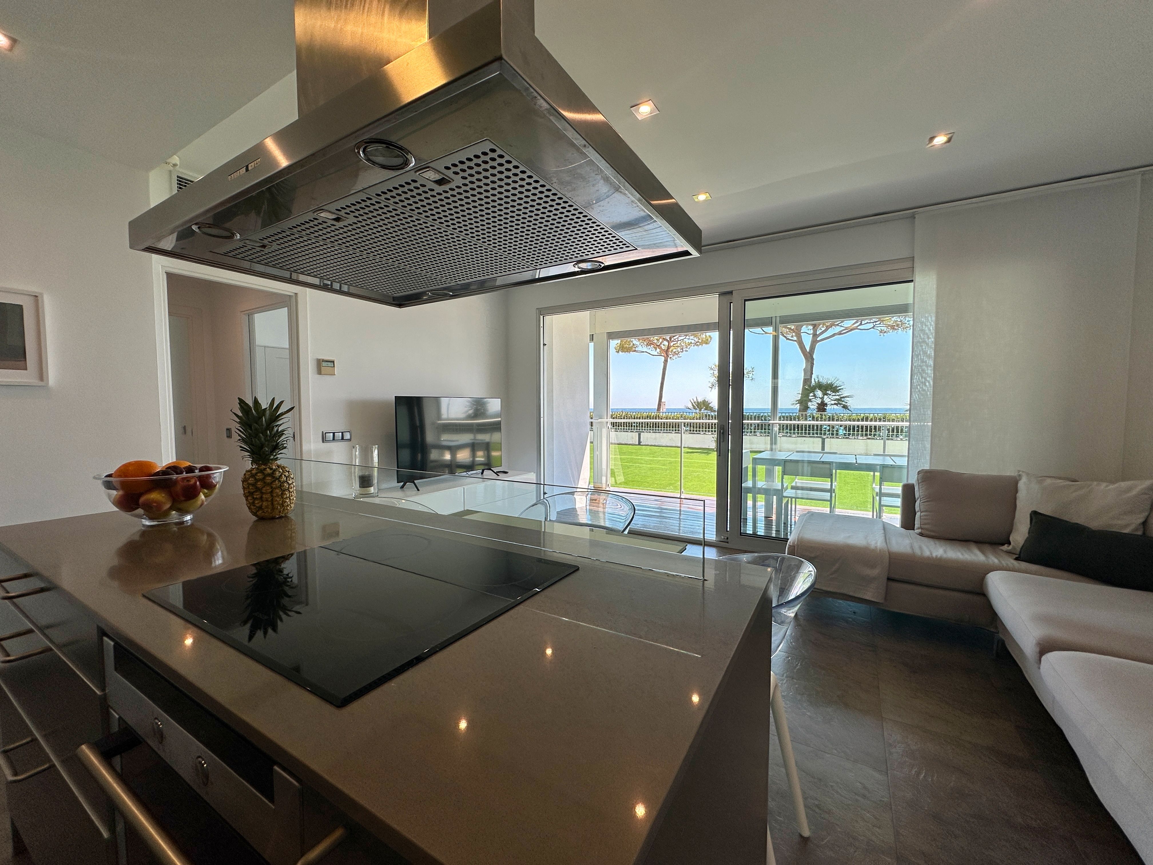 Cuina de Apartament en venda en Castell d'Aro, Platja d'Aro i s'Agaró amb Calefacció i Jardí privat