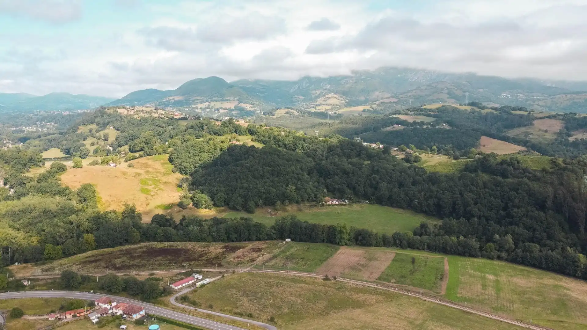 Casa rústica amb jardí en venda a Lugar Villar de Guergu 75, imagen 40
