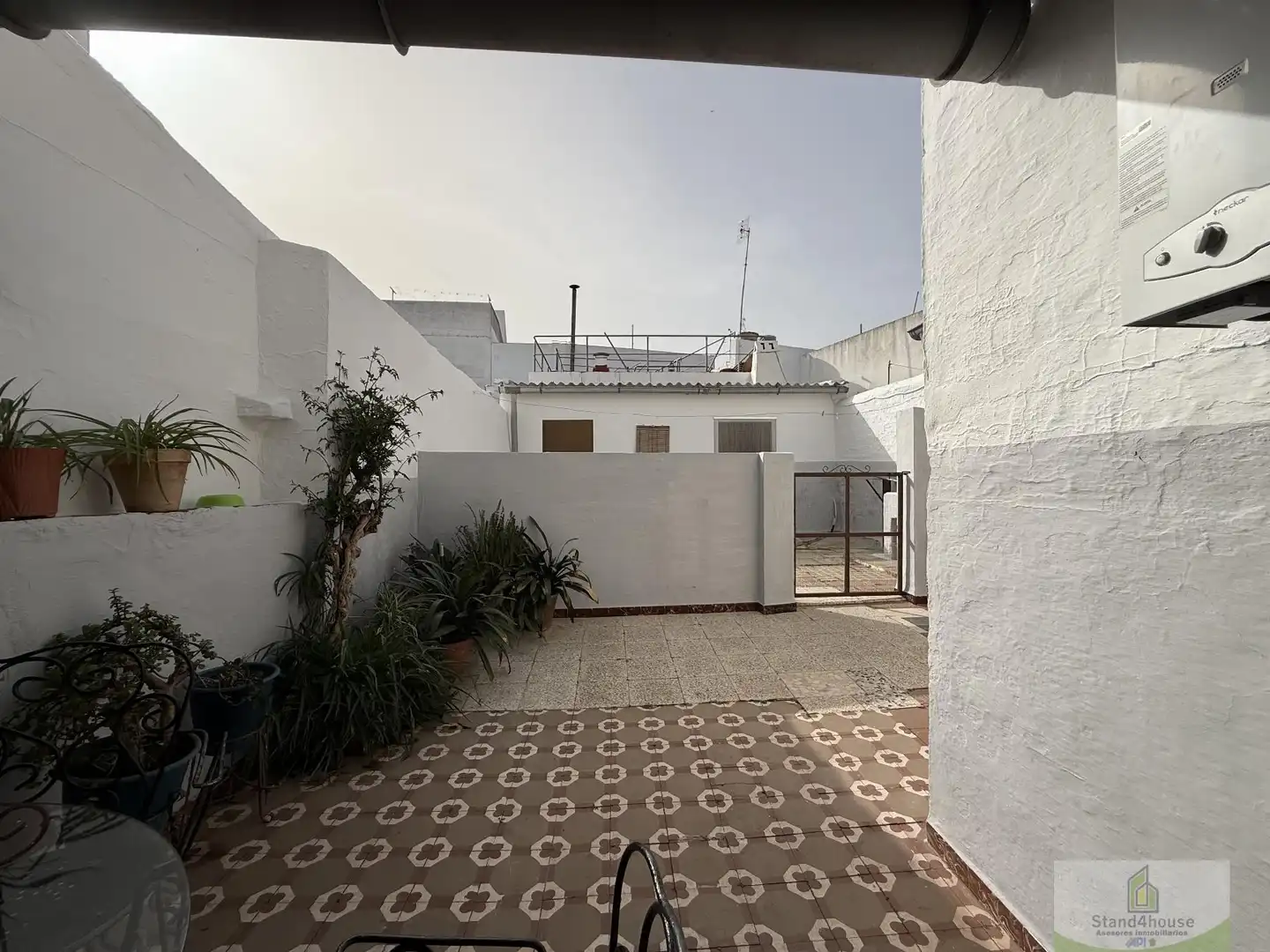 Vista exterior de Casa adosada en venda en Gibraleón amb Terrassa i Traster