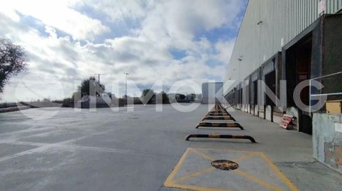 Foto 3 von Fabrikhallen zur Miete in Estación, Valdemoro